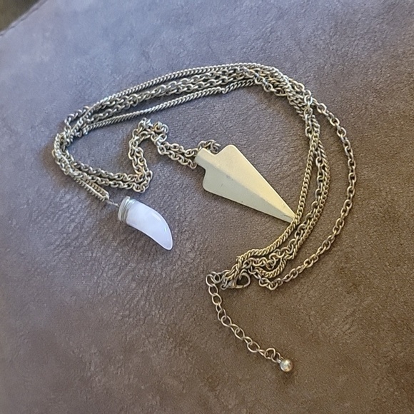 Rustic Western Goldtone Aarow Quartz Horn Layered Long Necklace - Picture 7 of 7